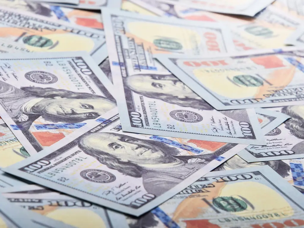 سعر الدولار اليوم الأربعاء 14 أكتوبر 2026 في مصر.. 52.87 جنيه للبيع بالبنوك الكبرى